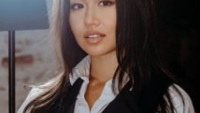 Amy_thai_profile pic_ -
