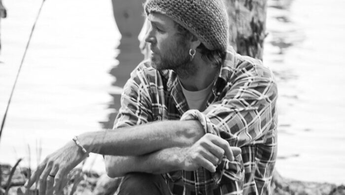 Simon+at+the+lake